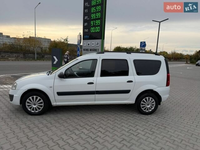 Білий ВАЗ Largus, об'ємом двигуна 1.6 л та пробігом 182 тис. км за 4350 $, фото 24 на Automoto.ua
