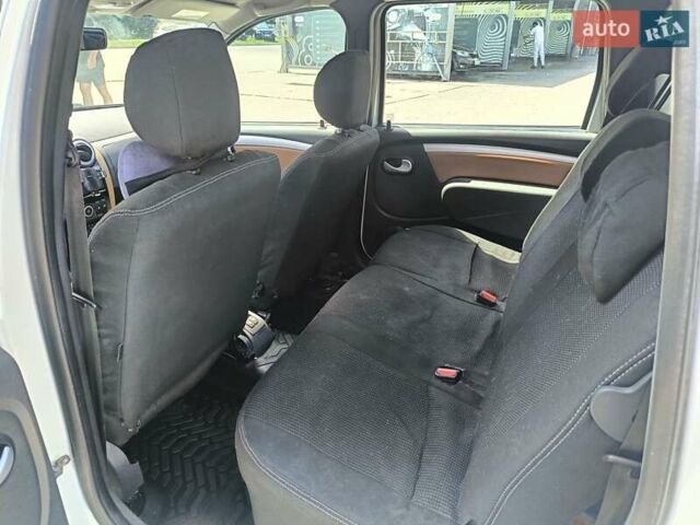 Белый ВАЗ Largus, объемом двигателя 1.6 л и пробегом 139 тыс. км за 6300 $, фото 8 на Automoto.ua