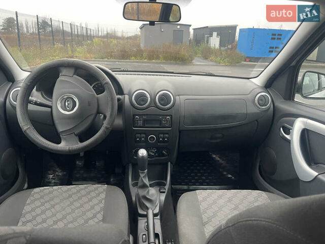 Білий ВАЗ Largus, об'ємом двигуна 1.6 л та пробігом 41 тис. км за 9900 $, фото 6 на Automoto.ua