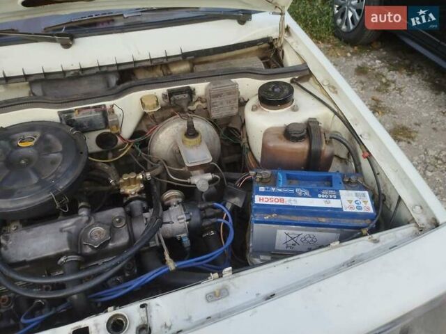 Білий ВАЗ Largus, об'ємом двигуна 12.9 л та пробігом 147 тис. км за 800 $, фото 1 на Automoto.ua