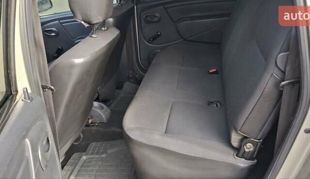 Бежевый ВАЗ Largus, объемом двигателя 1.6 л и пробегом 366 тыс. км за 3300 $, фото 8 на Automoto.ua