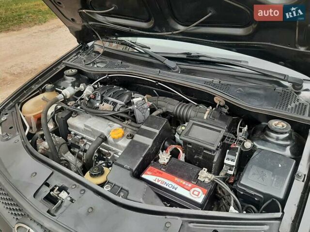 Черный ВАЗ Largus, объемом двигателя 1.6 л и пробегом 166 тыс. км за 3700 $, фото 10 на Automoto.ua