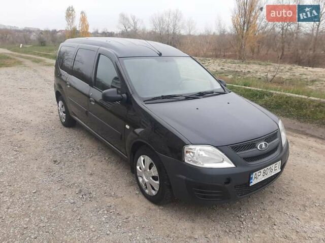 Черный ВАЗ Largus, объемом двигателя 1.6 л и пробегом 166 тыс. км за 3700 $, фото 1 на Automoto.ua