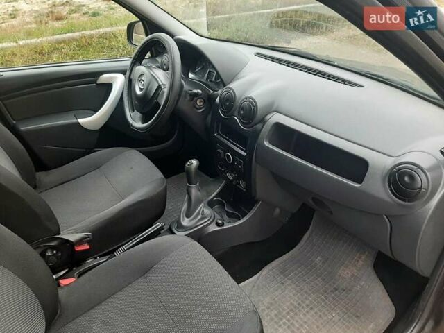 Черный ВАЗ Largus, объемом двигателя 1.6 л и пробегом 166 тыс. км за 3700 $, фото 7 на Automoto.ua