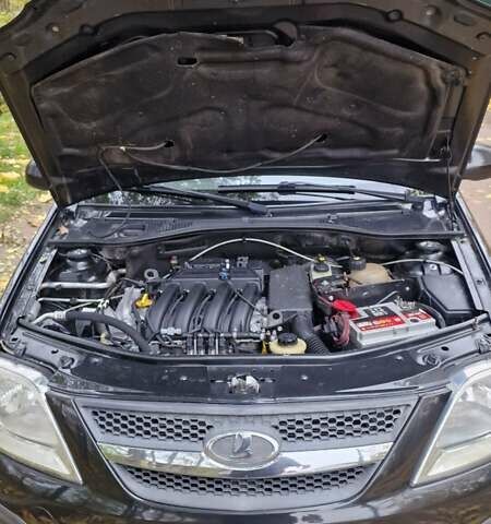 Черный ВАЗ Largus, объемом двигателя 1.6 л и пробегом 230 тыс. км за 5750 $, фото 14 на Automoto.ua