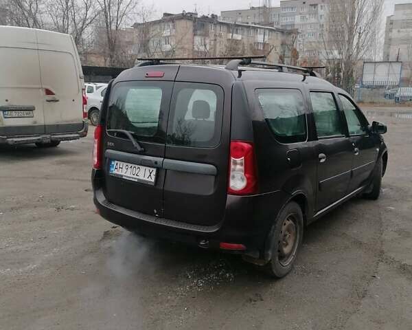 Коричневый ВАЗ Largus, объемом двигателя 1.6 л и пробегом 200 тыс. км за 4900 $, фото 1 на Automoto.ua