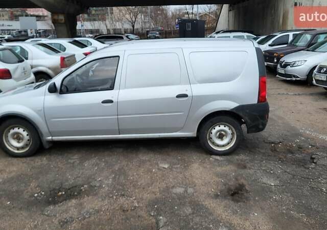 Серый ВАЗ Largus, объемом двигателя 1.6 л и пробегом 100 тыс. км за 3600 $, фото 4 на Automoto.ua