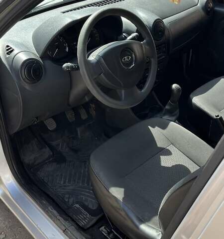 Серый ВАЗ Largus, объемом двигателя 1.6 л и пробегом 179 тыс. км за 5100 $, фото 1 на Automoto.ua