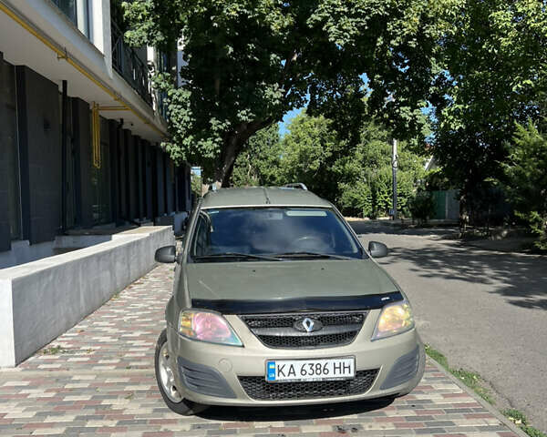 Серый ВАЗ Largus, объемом двигателя 1.6 л и пробегом 305 тыс. км за 3700 $, фото 1 на Automoto.ua