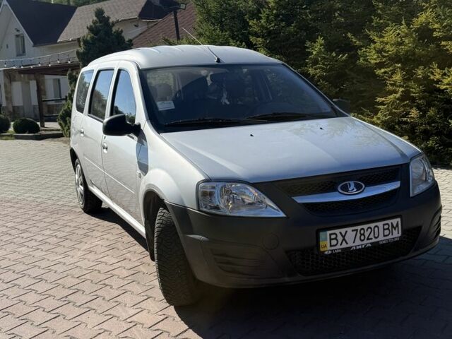 Серый ВАЗ Largus, объемом двигателя 1.6 л и пробегом 38 тыс. км за 5170 $, фото 1 на Automoto.ua