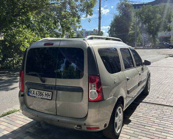 Серый ВАЗ Largus, объемом двигателя 1.6 л и пробегом 305 тыс. км за 3700 $, фото 6 на Automoto.ua