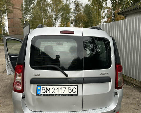 Серый ВАЗ Largus, объемом двигателя 1.6 л и пробегом 228 тыс. км за 4200 $, фото 3 на Automoto.ua