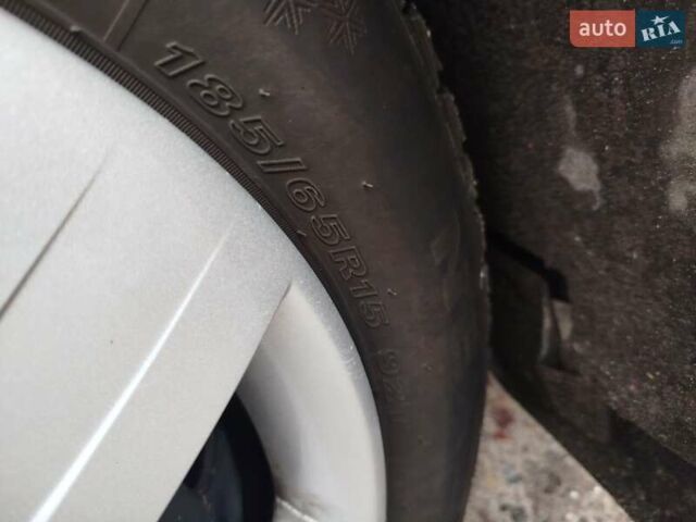 ВАЗ Largus 2015 у Изюме на Automoto.ua Сірий ВАЗ Largus, об'ємом двигуна 1.6 л та пробігом 38 тис. км за 7200 $, фото 17 на Automoto.ua