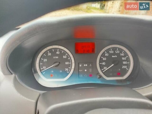 ВАЗ Largus 2015 у Изюме на Automoto.ua Сірий ВАЗ Largus, об'ємом двигуна 1.6 л та пробігом 38 тис. км за 7200 $, фото 8 на Automoto.ua