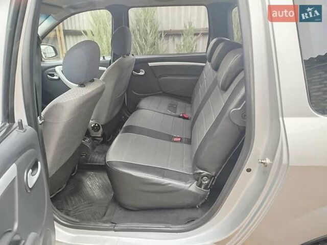 Серый ВАЗ Largus, объемом двигателя 1.6 л и пробегом 39 тыс. км за 6300 $, фото 3 на Automoto.ua