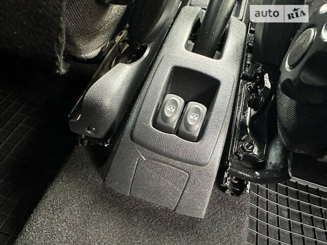 Серый ВАЗ Largus, объемом двигателя 1.6 л и пробегом 68 тыс. км за 6500 $, фото 45 на Automoto.ua