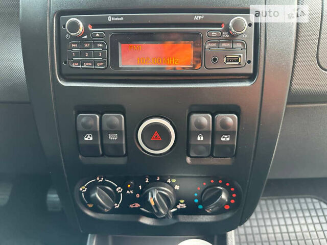 Серый ВАЗ Largus, объемом двигателя 1.6 л и пробегом 68 тыс. км за 6500 $, фото 49 на Automoto.ua