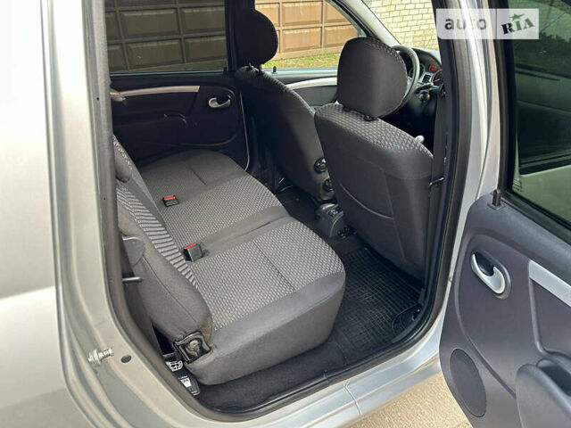 Серый ВАЗ Largus, объемом двигателя 1.6 л и пробегом 68 тыс. км за 6500 $, фото 36 на Automoto.ua