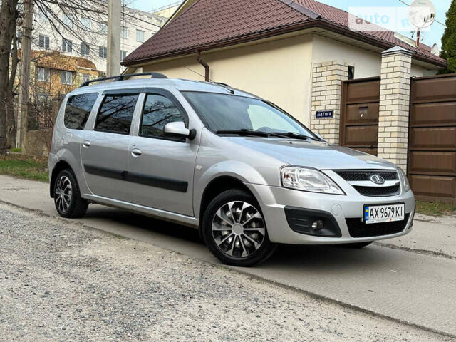 Серый ВАЗ Largus, объемом двигателя 1.6 л и пробегом 68 тыс. км за 6500 $, фото 3 на Automoto.ua