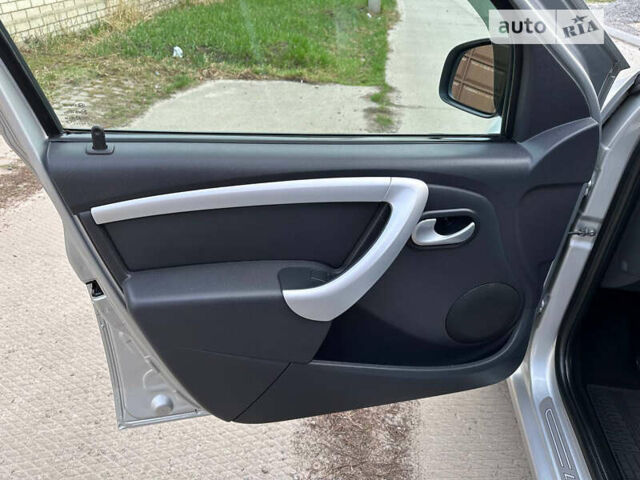 Серый ВАЗ Largus, объемом двигателя 1.6 л и пробегом 68 тыс. км за 6500 $, фото 24 на Automoto.ua