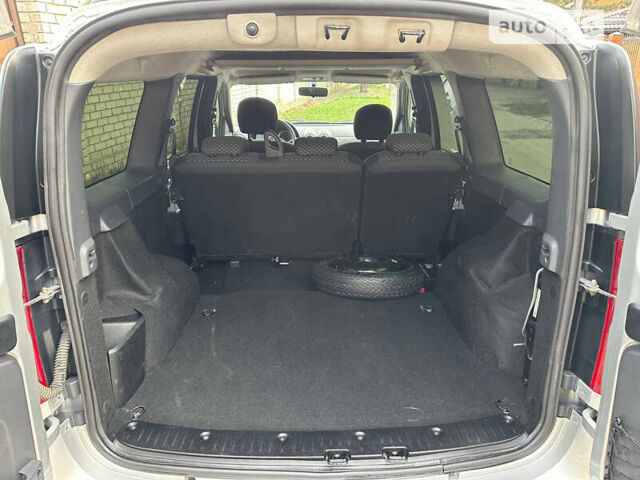 Серый ВАЗ Largus, объемом двигателя 1.6 л и пробегом 68 тыс. км за 6500 $, фото 11 на Automoto.ua