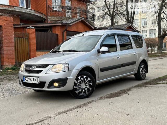 Серый ВАЗ Largus, объемом двигателя 1.6 л и пробегом 68 тыс. км за 6500 $, фото 2 на Automoto.ua