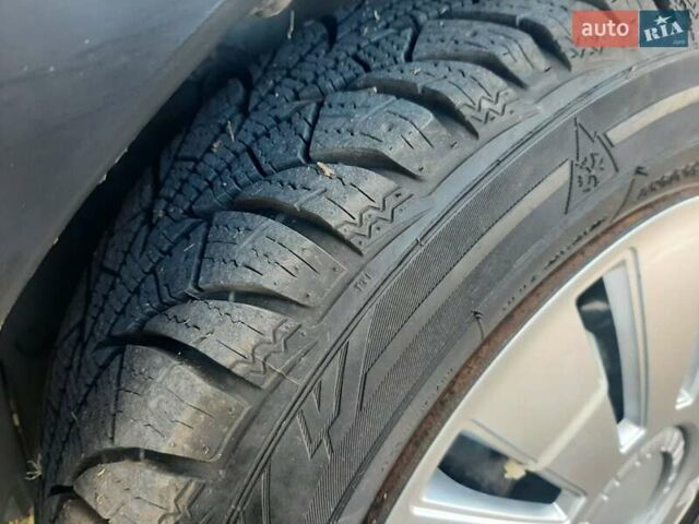 Серый ВАЗ Largus, объемом двигателя 1.6 л и пробегом 162 тыс. км за 3400 $, фото 9 на Automoto.ua