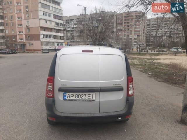 Сірий ВАЗ Largus, об'ємом двигуна 1.6 л та пробігом 160 тис. км за 3600 $, фото 4 на Automoto.ua