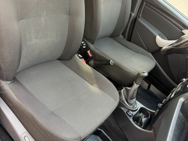 Сірий ВАЗ Largus, об'ємом двигуна 1.6 л та пробігом 180 тис. км за 5700 $, фото 20 на Automoto.ua