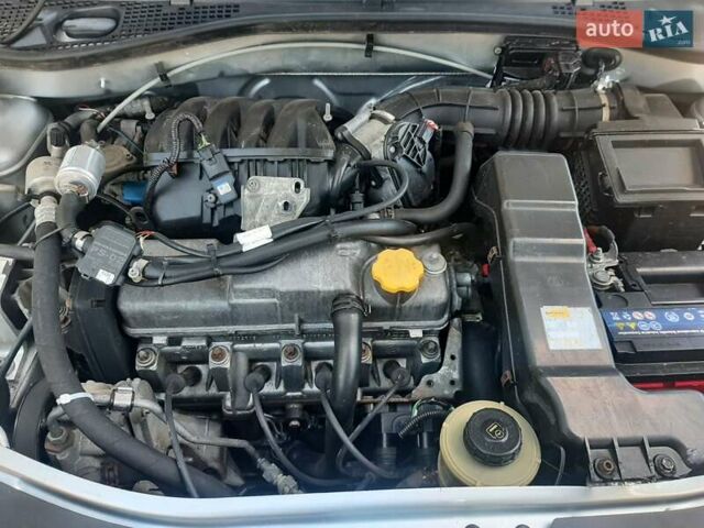 Серый ВАЗ Largus, объемом двигателя 1.6 л и пробегом 162 тыс. км за 3400 $, фото 2 на Automoto.ua