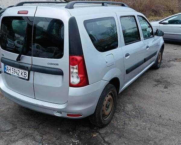 Сірий ВАЗ Largus, об'ємом двигуна 1.6 л та пробігом 275 тис. км за 4900 $, фото 2 на Automoto.ua