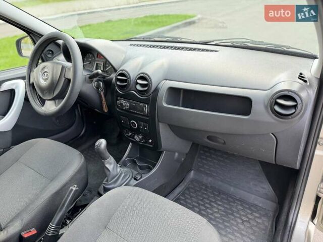 Серый ВАЗ Largus, объемом двигателя 1.6 л и пробегом 124 тыс. км за 3700 $, фото 10 на Automoto.ua