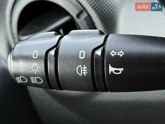 Серый ВАЗ Largus, объемом двигателя 1.6 л и пробегом 124 тыс. км за 3700 $, фото 15 на Automoto.ua