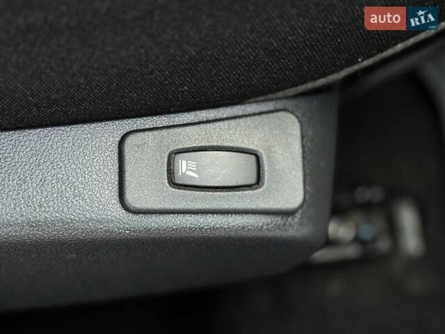 Серый ВАЗ Largus, объемом двигателя 1.6 л и пробегом 124 тыс. км за 3700 $, фото 23 на Automoto.ua