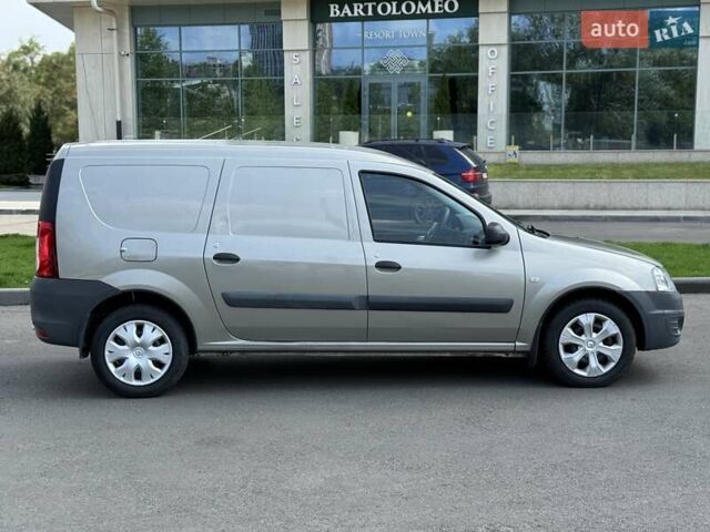 Серый ВАЗ Largus, объемом двигателя 1.6 л и пробегом 124 тыс. км за 3700 $, фото 7 на Automoto.ua
