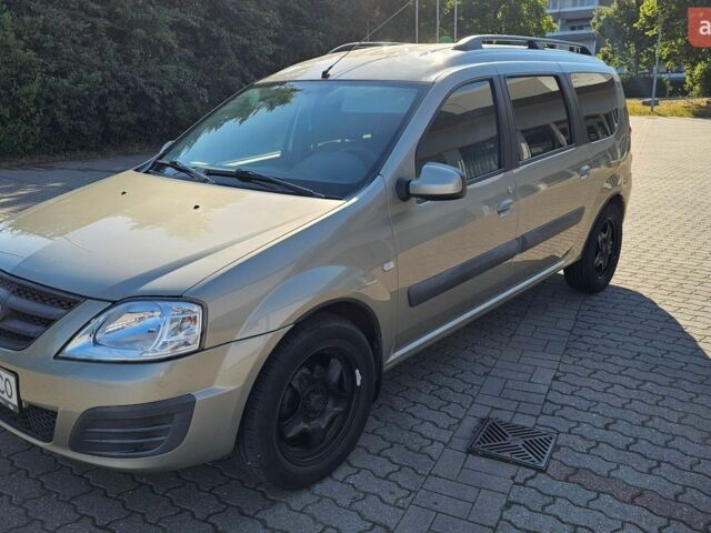 Сірий ВАЗ Largus, об'ємом двигуна 1.6 л та пробігом 123 тис. км за 7600 $, фото 2 на Automoto.ua
