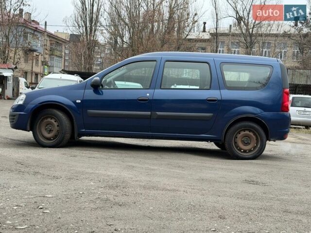 Синій ВАЗ Largus, об'ємом двигуна 1.6 л та пробігом 100 тис. км за 3999 $, фото 4 на Automoto.ua