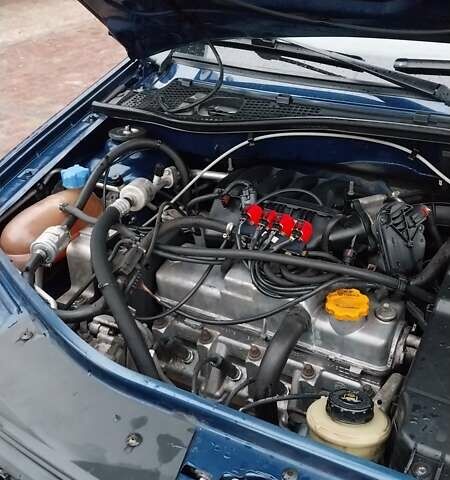 Синій ВАЗ Largus, об'ємом двигуна 1.6 л та пробігом 113 тис. км за 6200 $, фото 5 на Automoto.ua