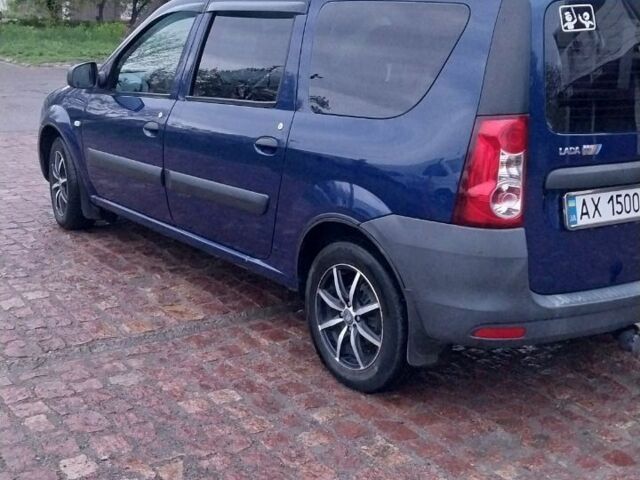 Синий ВАЗ Largus, объемом двигателя 1.6 л и пробегом 114 тыс. км за 6200 $, фото 4 на Automoto.ua