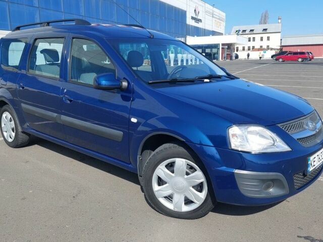 Синій ВАЗ Largus, об'ємом двигуна 1.6 л та пробігом 160 тис. км за 6300 $, фото 3 на Automoto.ua