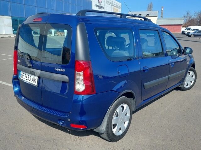 Синій ВАЗ Largus, об'ємом двигуна 1.6 л та пробігом 160 тис. км за 6300 $, фото 7 на Automoto.ua