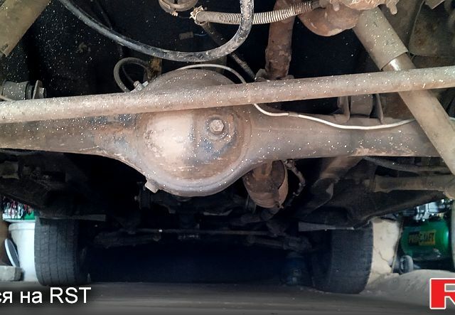 Белый ВАЗ Нива, объемом двигателя 1.6 л и пробегом 250 тыс. км за 1700 $, фото 5 на Automoto.ua