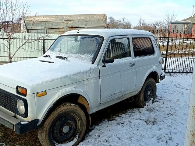 Білий ВАЗ Нива, об'ємом двигуна 1.5 л та пробігом 0 тис. км за 1300 $, фото 1 на Automoto.ua