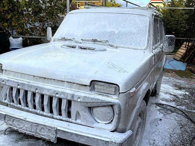 Белый ВАЗ Нива, объемом двигателя 1.7 л и пробегом 450 тыс. км за 1400 $, фото 1 на Automoto.ua