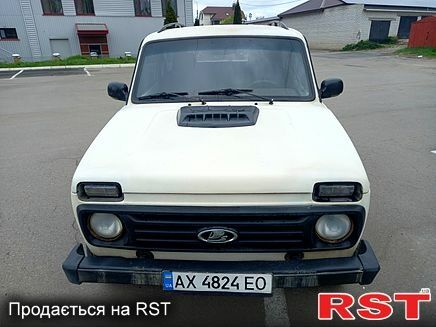 Белый ВАЗ Нива, объемом двигателя 1.6 л и пробегом 30 тыс. км за 3300 $, фото 1 на Automoto.ua