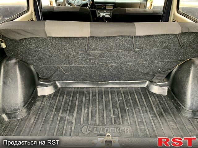 Белый ВАЗ Нива, объемом двигателя 1.6 л и пробегом 140 тыс. км за 1600 $, фото 8 на Automoto.ua