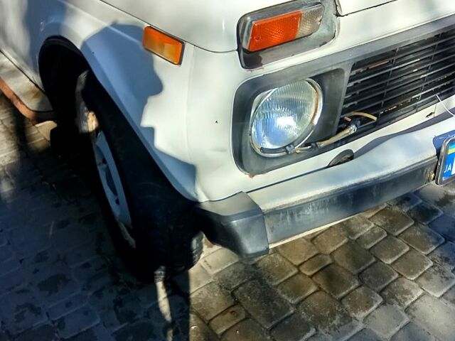 Білий ВАЗ Нива, об'ємом двигуна 1.6 л та пробігом 130 тис. км за 1600 $, фото 1 на Automoto.ua
