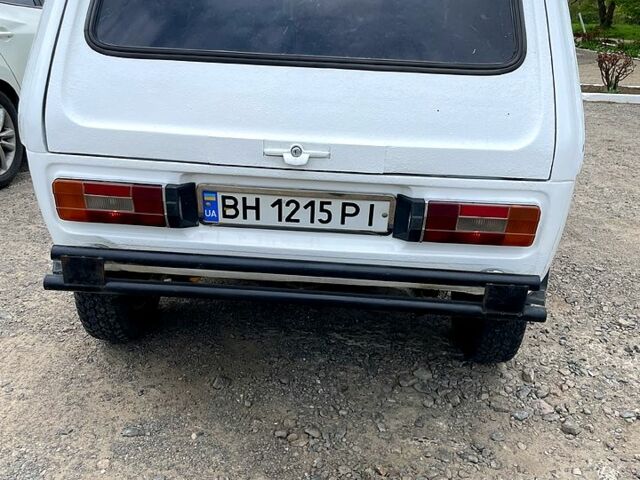 Белый ВАЗ Нива, объемом двигателя 1.6 л и пробегом 0 тыс. км за 1800 $, фото 4 на Automoto.ua