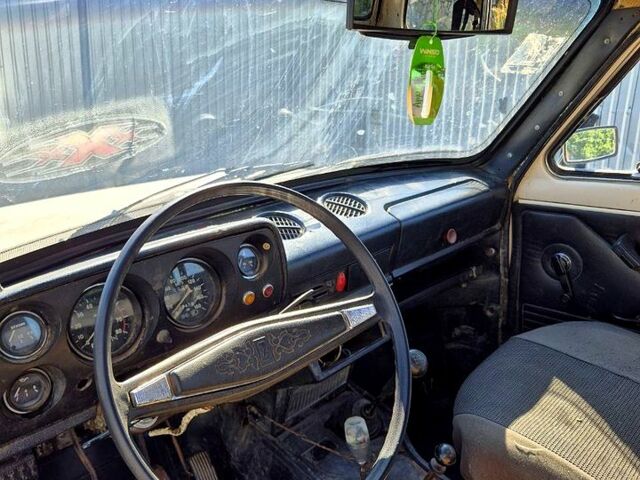 Белый ВАЗ Нива, объемом двигателя 1.5 л и пробегом 0 тыс. км за 900 $, фото 5 на Automoto.ua