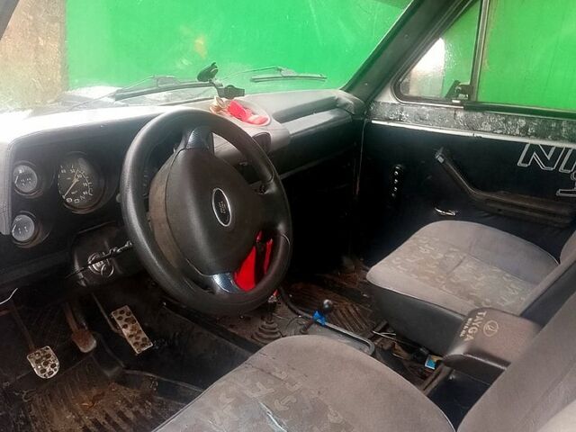 Белый ВАЗ Нива, объемом двигателя 1.6 л и пробегом 0 тыс. км за 1700 $, фото 5 на Automoto.ua